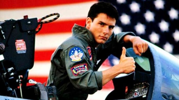 Tom Cruise memiliki jempol lurus
